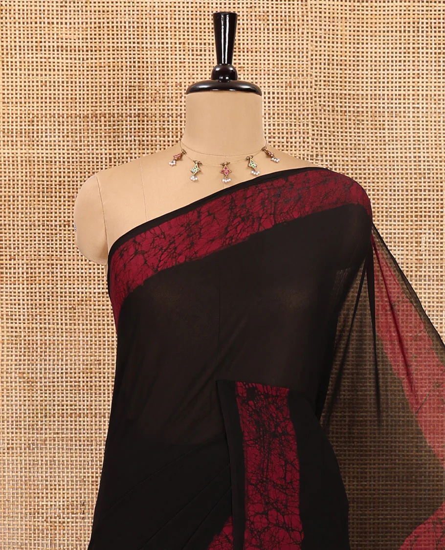 Black and purple plain georgette saree, batik printed border, batik printed checked pallu, and a matching blouse - Image 2