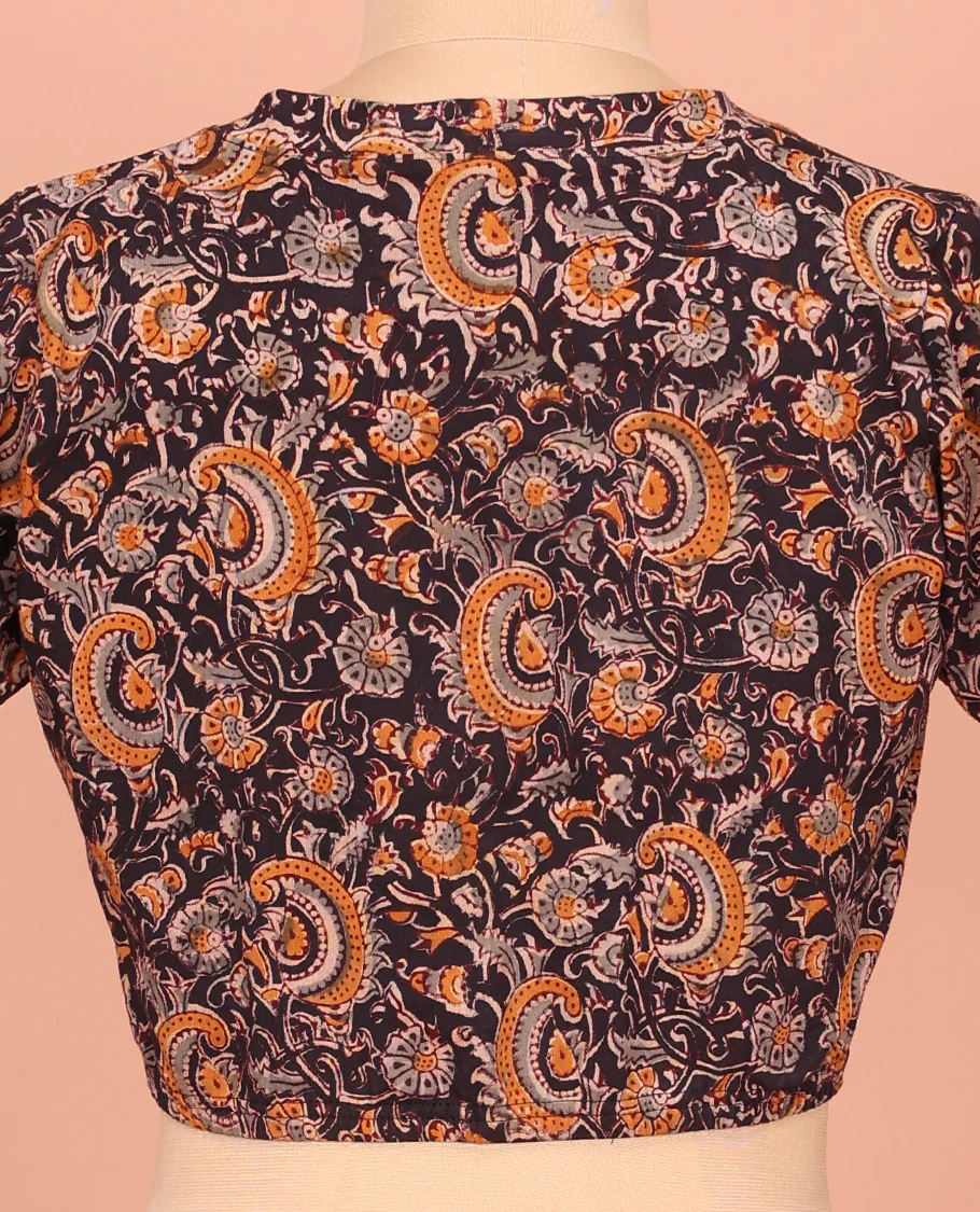 Black Cotton Readymade Blouse Delicately Printed with All-Over Floral Vine, Featuring a Front V-Neck, a Closed Back Neck, and Elbow Sleeves - Image 4