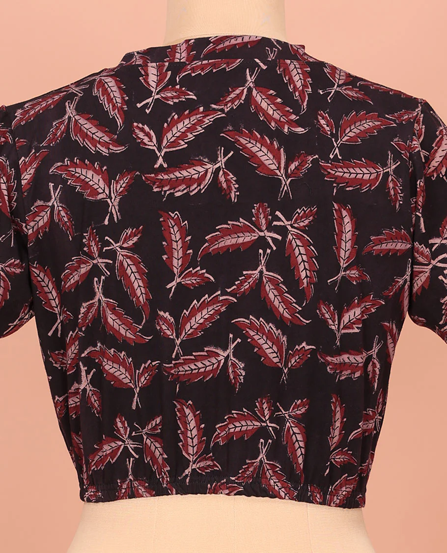 Black Cotton Readymade Blouse Subtly Sparked with Leaf Motifs Print, Featuring a Front V-Neck, a Closed Back Neck, and Elbow Sleeves - Image 4