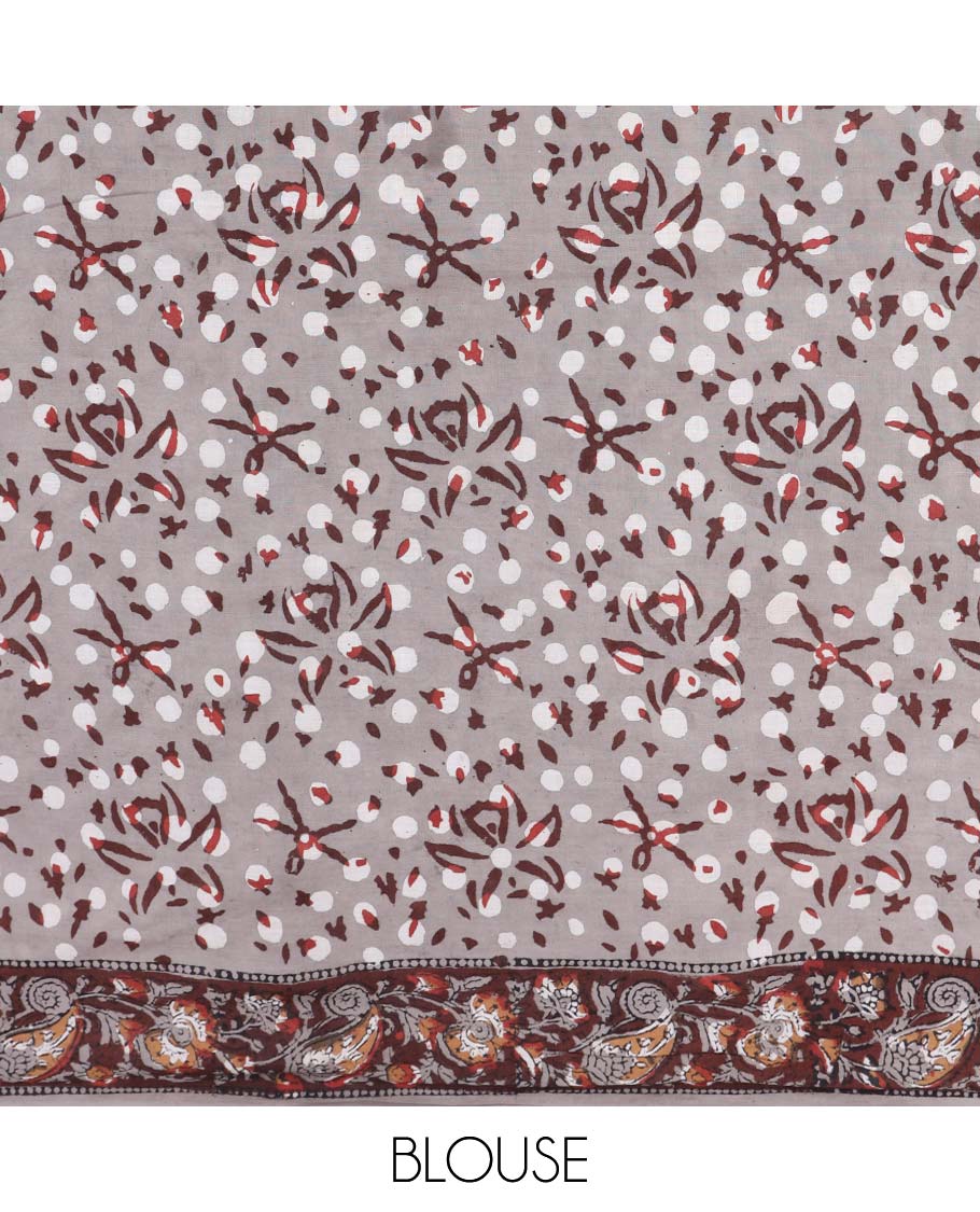 Black floral printed mul-mul cotton saree, contrast paisley print border & pallu of floral vine print - Image 3