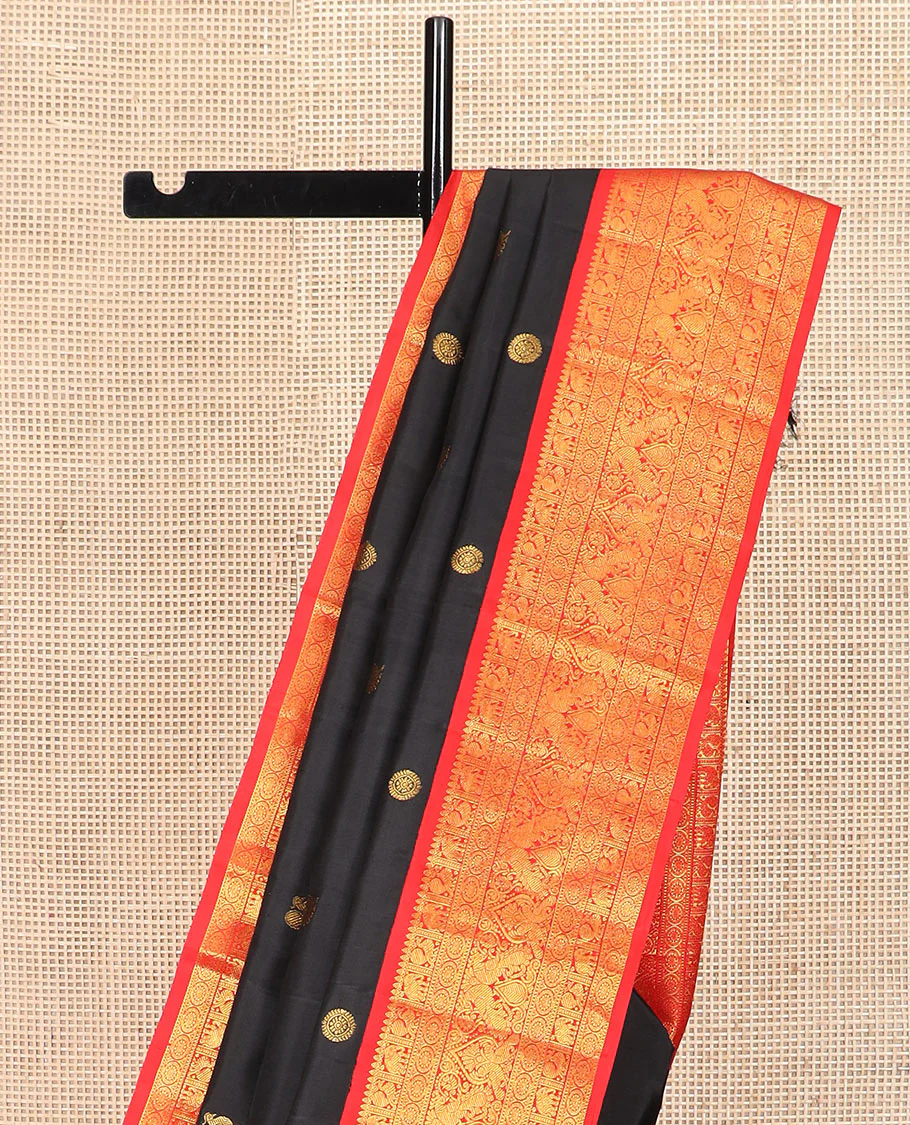 Black mayil chakram buttas Kanchipuram silk saree, contrast border of thilakam mokku, mayil, yaanai, and chakram designs, and chakram design pallu - Image 3