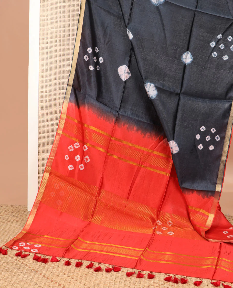 Black shibori printed banana pith saree, piping border, and contrast shibori print with zari stripes - Image 2