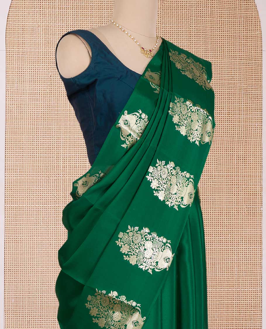 Green zari buttas and checked Mysore silk saree, traditional zari border, and zari design pallu - Image 3
