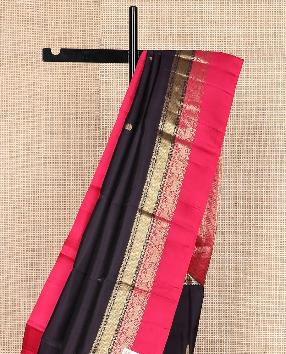 Black zari buttas Vasundhara silk saree, contrast border of diamond, mayil kann, muthu & yaali design & jaal pallu - Image 4