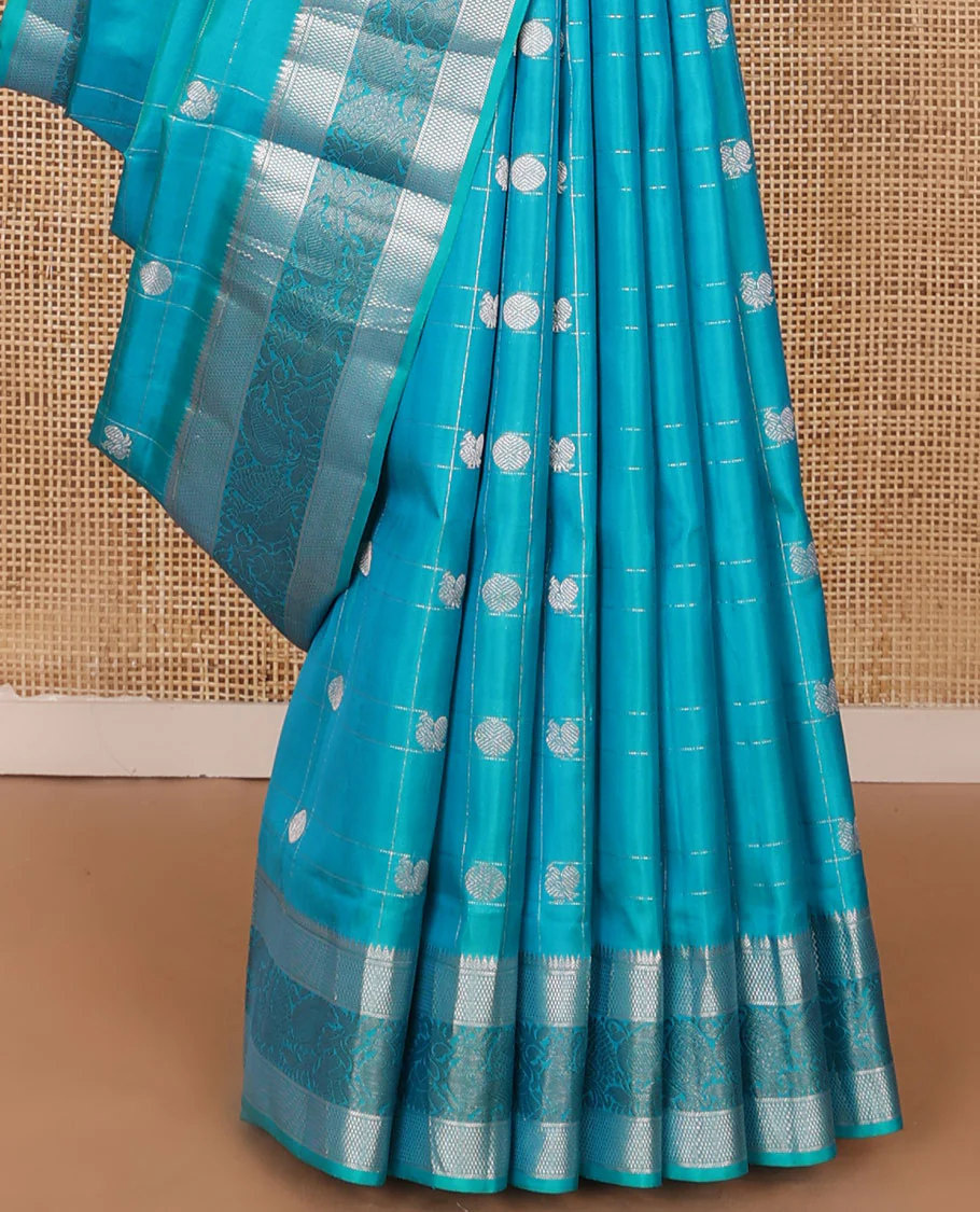 Blue annam chakram checked Mayuri soft silk saree, zari border of thilakam,banaras, then kuli kann & mayil & jaal pallu - Image 5