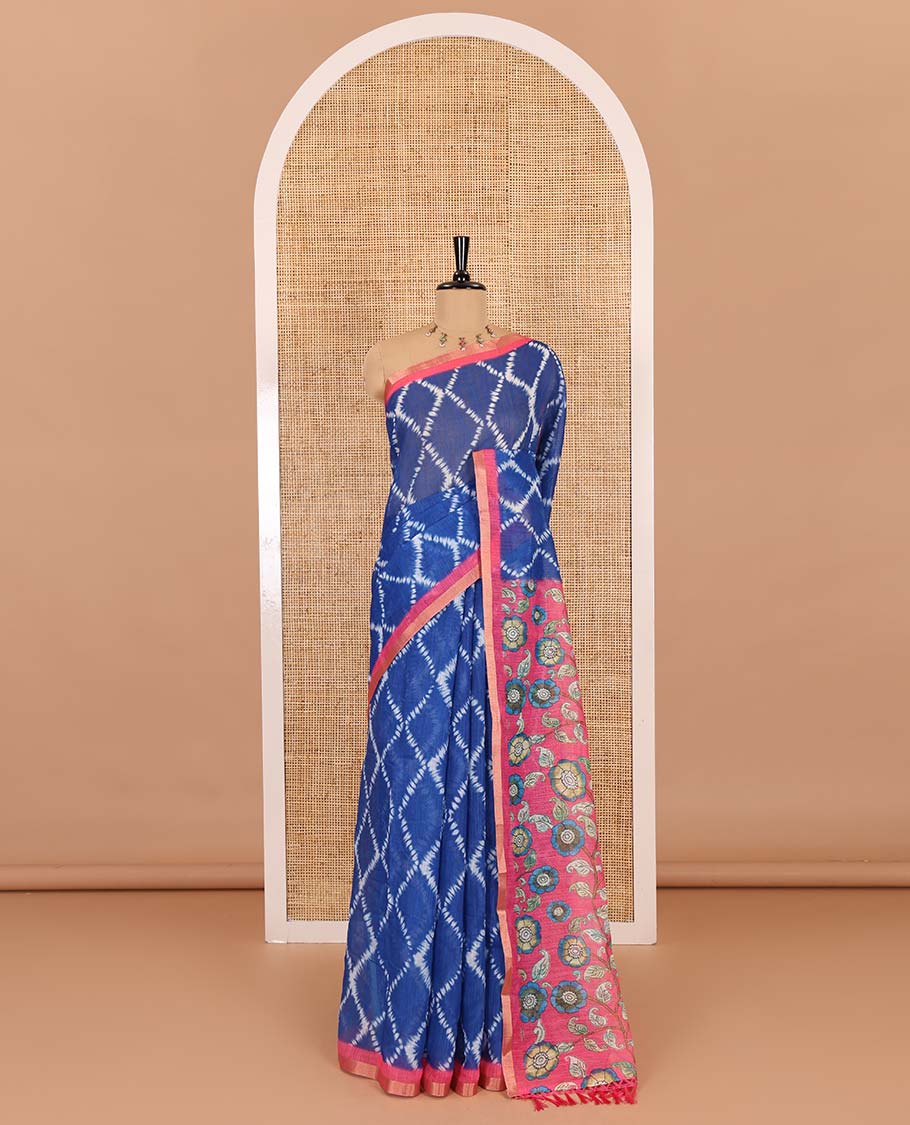 Blue argyle shibori printed linen cotton saree, contrast border, kalamkari floral vine printed pallu, and a contrast kalamkari printed blouse - Image 2