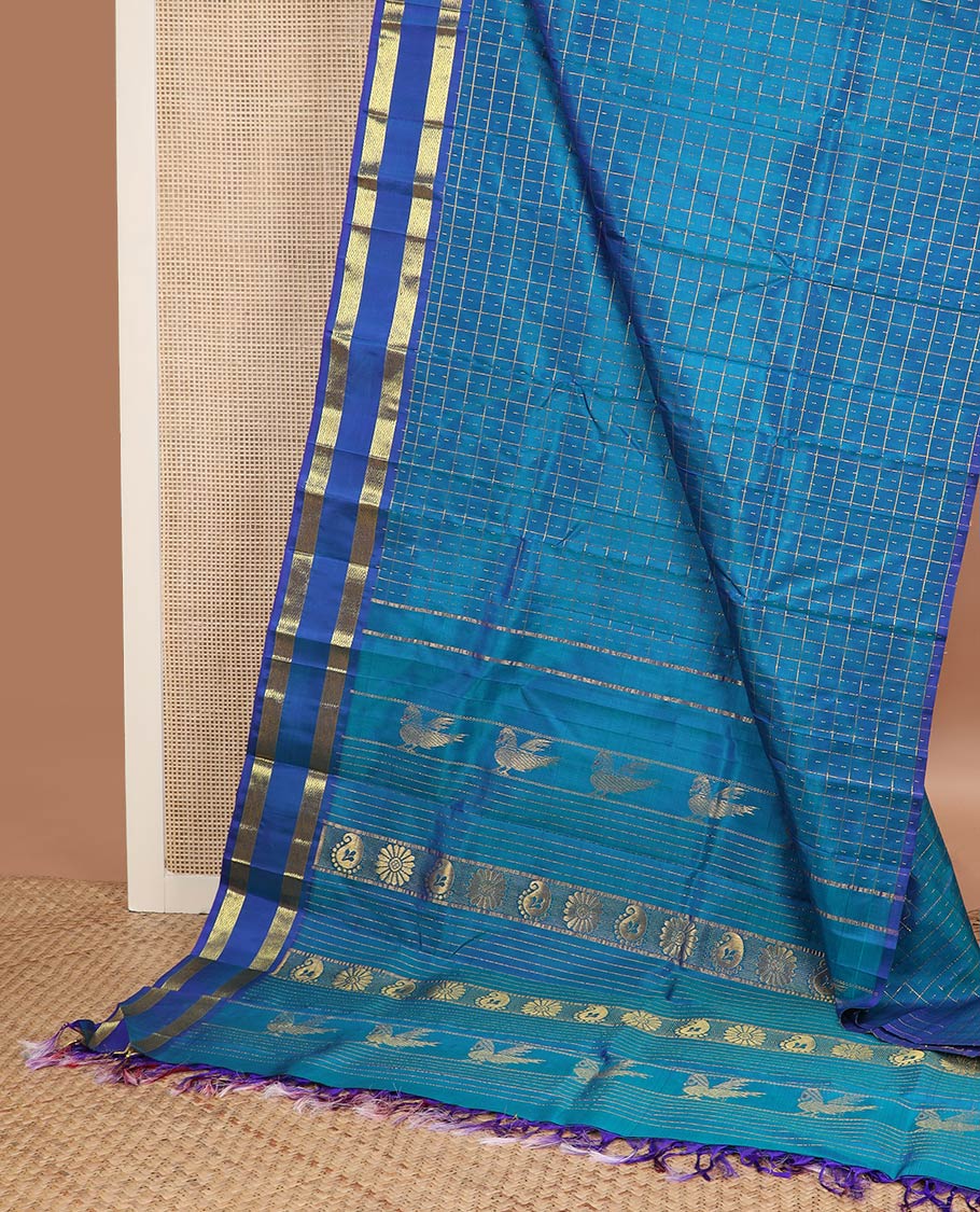 Blue butta enclosed muthu checked kanchipuram silk saree, contrast rettai pettu zari one-sided border & zari design pallu - Image 3