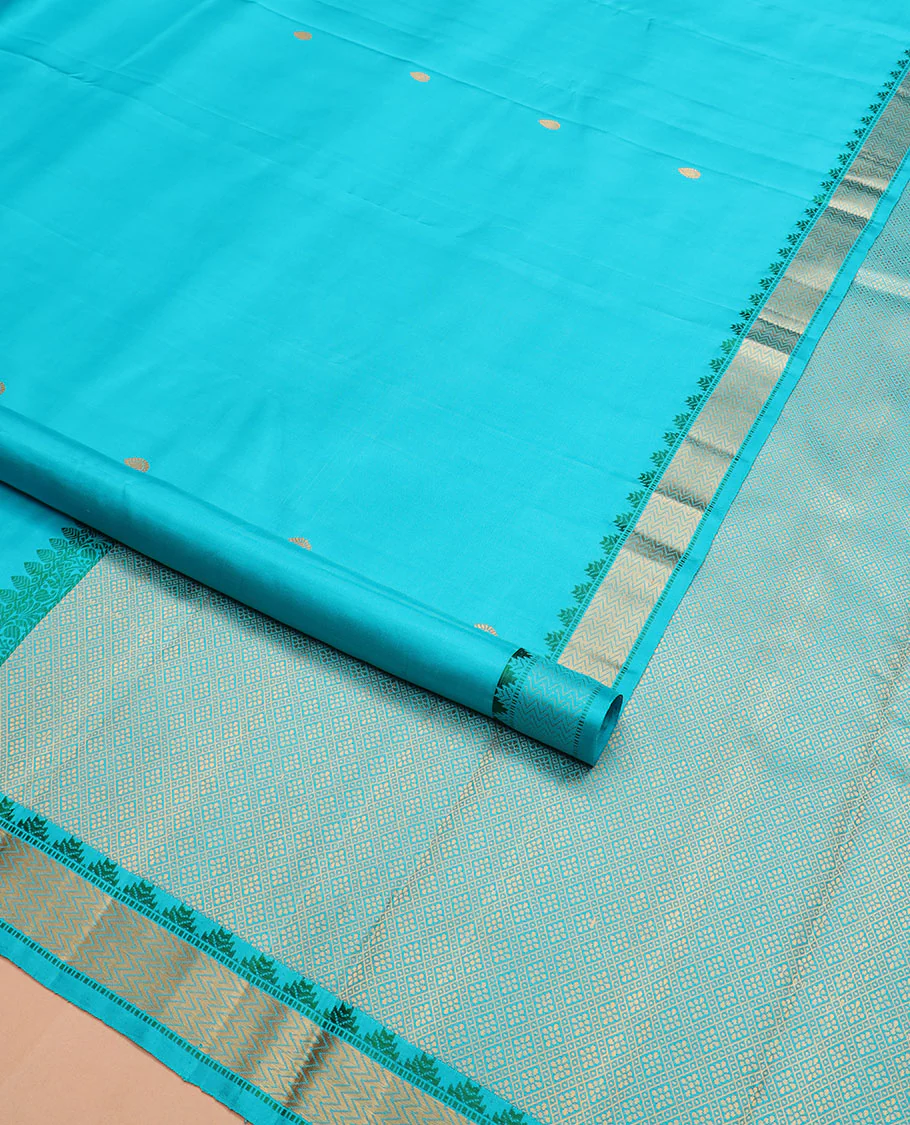 Blue buttas Kanchipuram silk saree, self-border of thazampoo rekku, and vanki designs, and pallu of thilakam mokku, manga mokku, and jaal designs - Image 2
