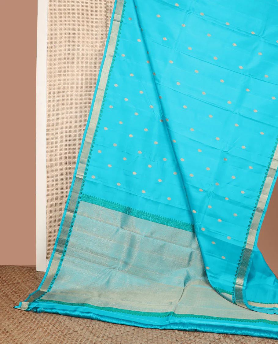 Blue buttas Kanchipuram silk saree, self-border of thazampoo rekku, and vanki designs, and pallu of thilakam mokku, manga mokku, and jaal designs - Image 3
