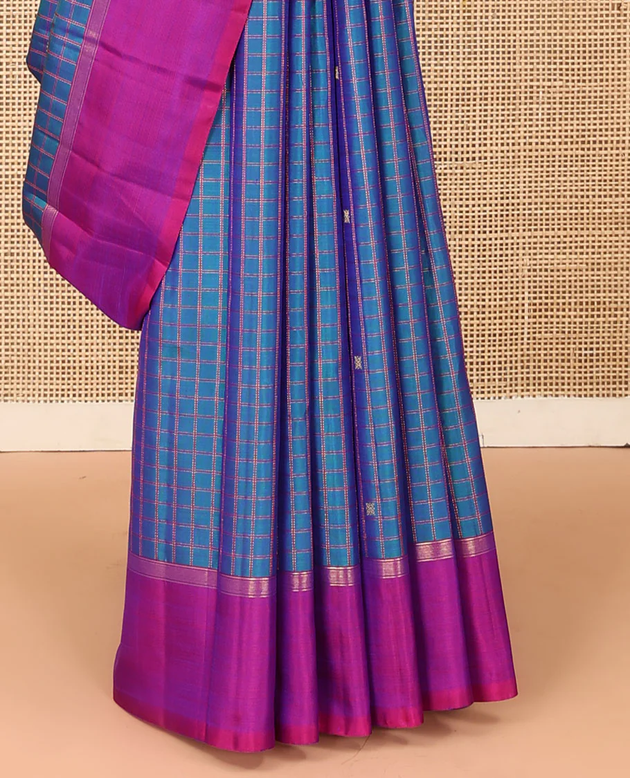 Blue checked and zari buttas Kanchipuram silk saree, contrast kal erangina border, and zari design pallu - Image 5