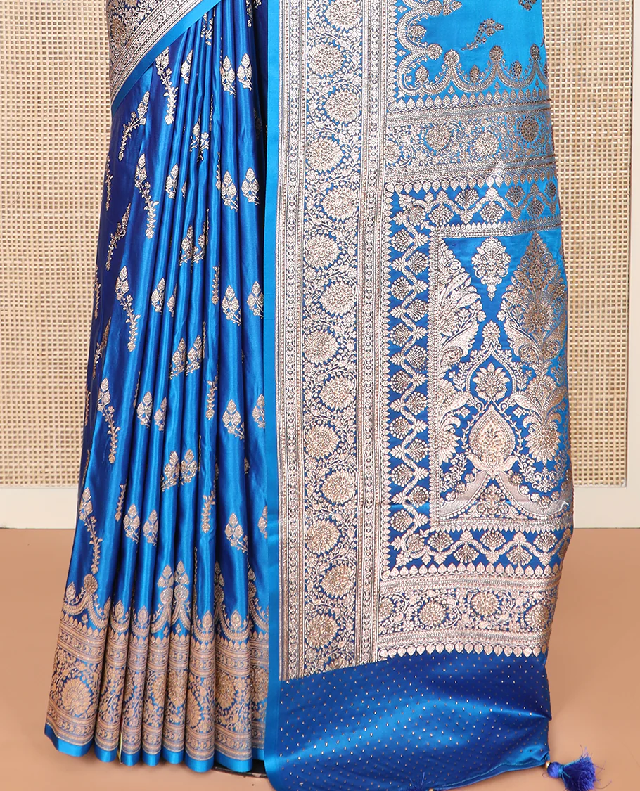 Blue floral buttas banarasi silk saree, traditional zari border of floral creeper designs, and pallu of intricate designs - Image 4