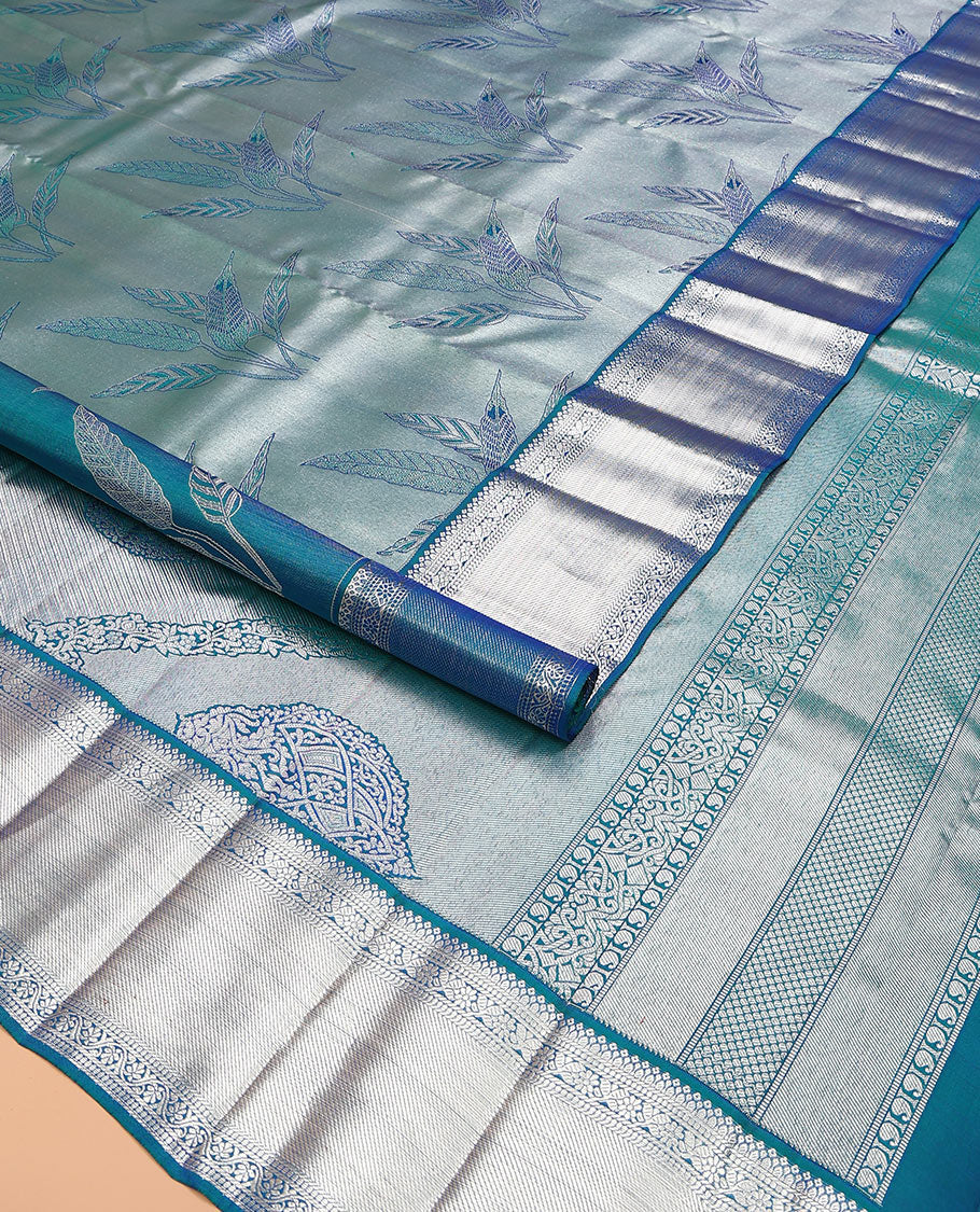 Blue jacquard kanchipuram silk saree, zari border of kodi visiry designs, and intricate pallu - Image 2