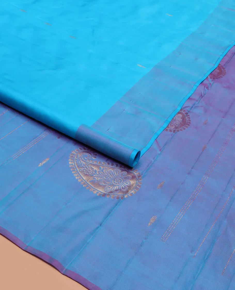 Blue Kanchipuram Silk Saree Featuring Zari Buttas, Complemented by a Contrast Border of Floral Motifs, a Subtle Pallu Woven with Floral Zari Designs, and Paired with a Contrast Blouse - Image 2