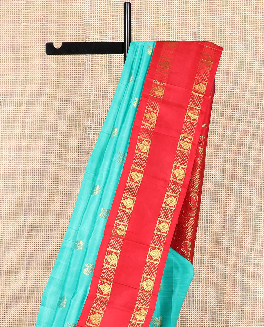 Blue mayil buttas Kanchipuram silk saree, contrast one-sided rettai pettu korvai border of zari designs, and pallu of diamond grid and mayil designs - Image 3