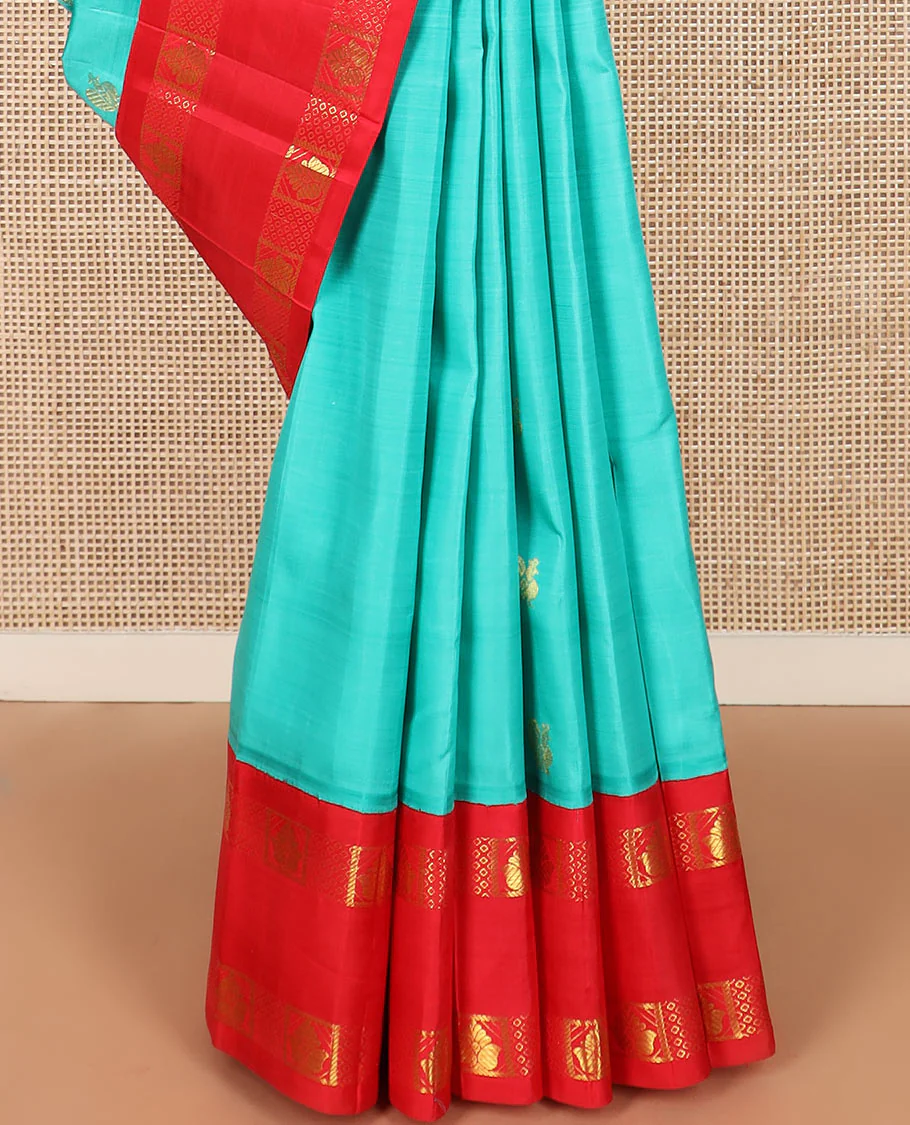 Blue mayil buttas Kanchipuram silk saree, contrast one-sided rettai pettu korvai border of zari designs, and pallu of diamond grid and mayil designs - Image 4