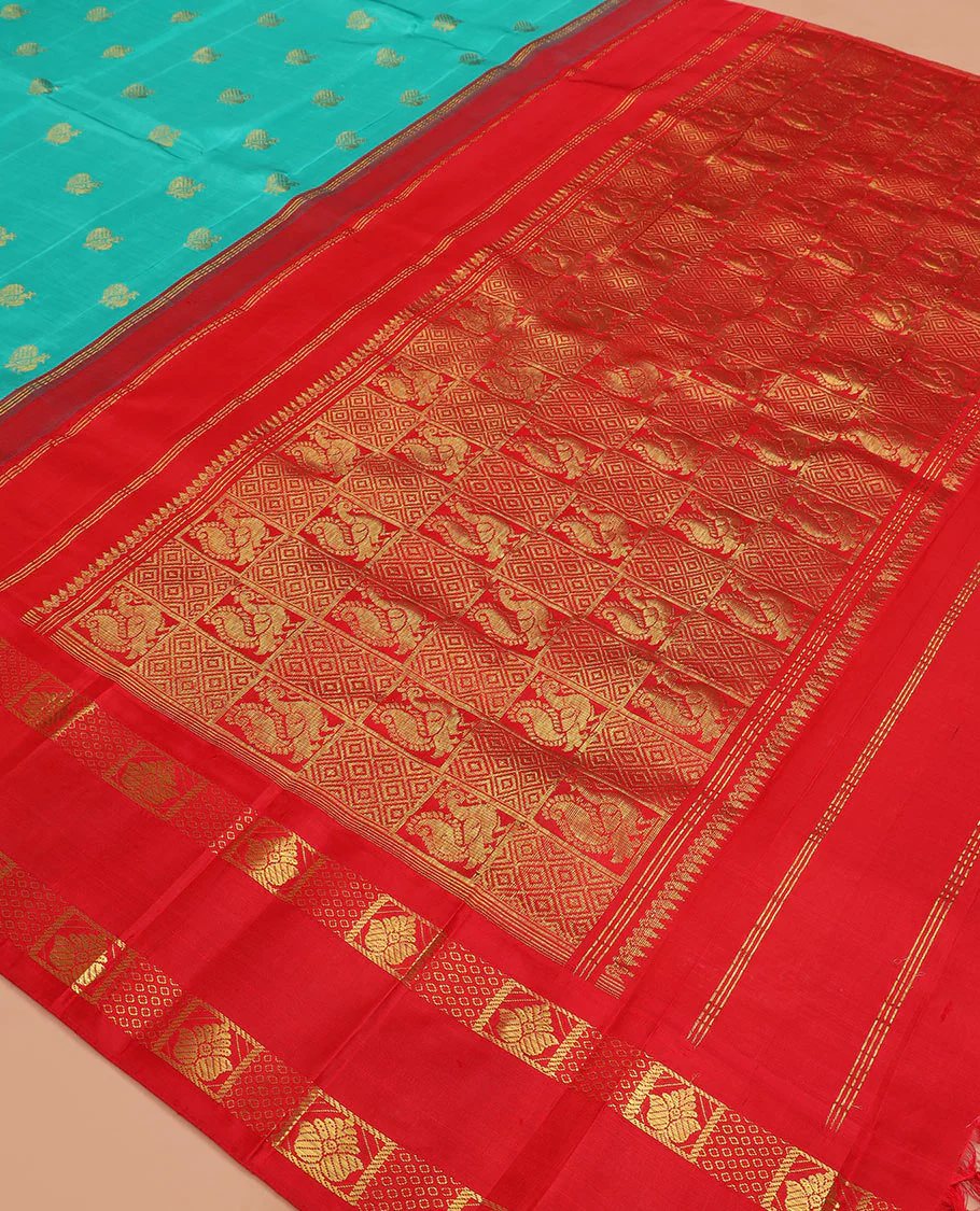 Blue mayil buttas Kanchipuram silk saree, contrast one-sided rettai pettu korvai border of zari designs, and pallu of diamond grid and mayil designs - Image 5