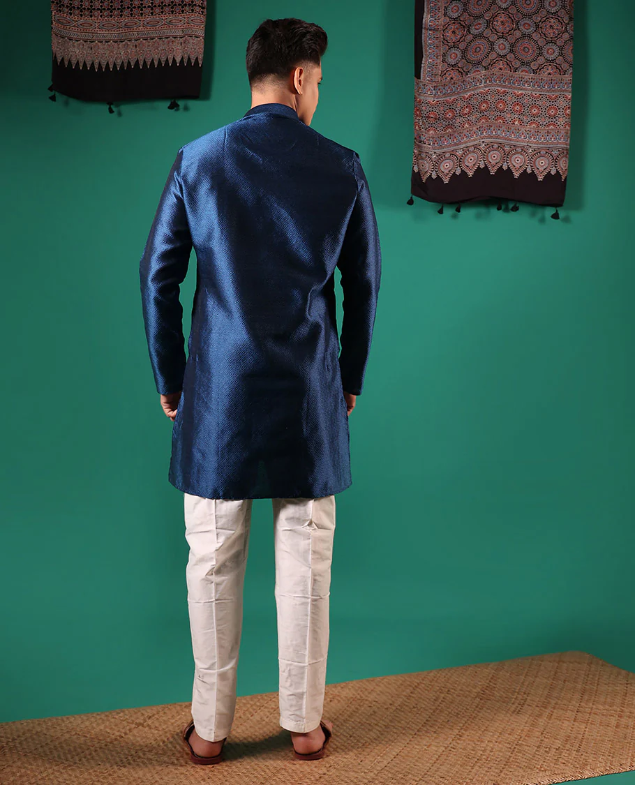 Blue peacock eye style diamond patterns embossed full-sleeved men's kurta - Image 5