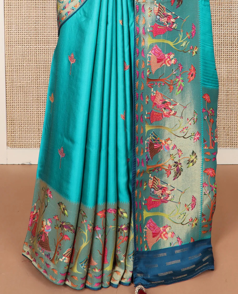 Blue unique motifs printed dola silk saree, gleaming zari border, and pallu of Mughal-style man and women motifs - Image 4