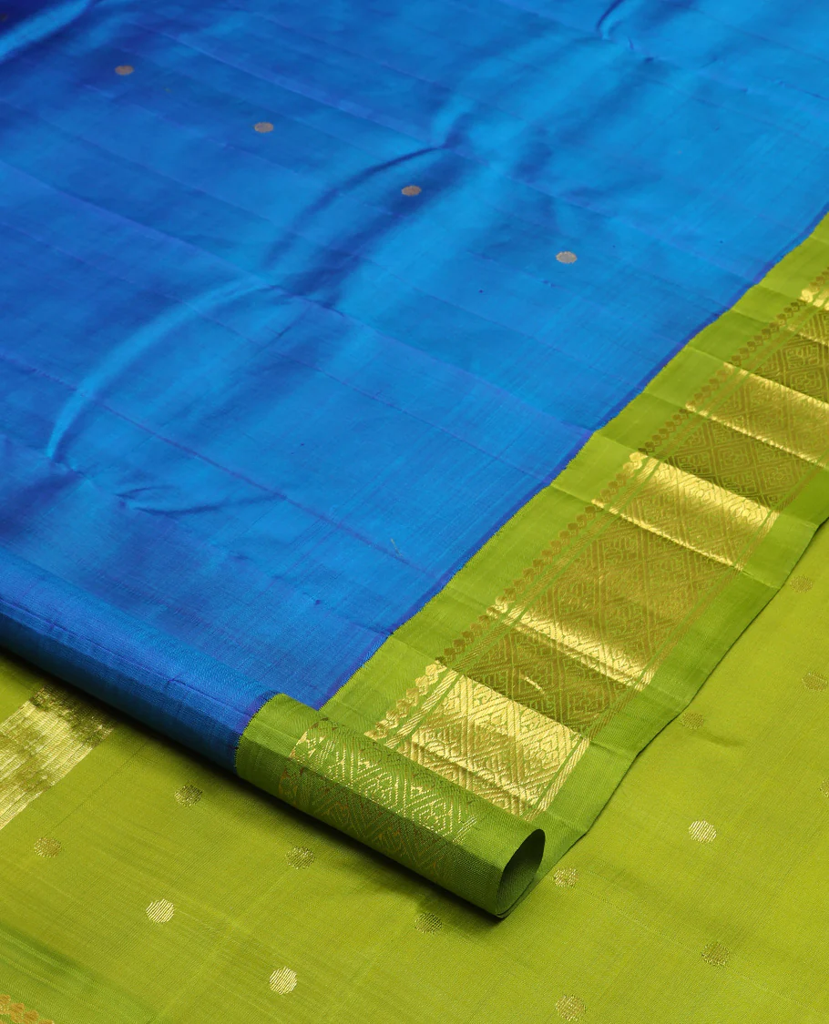 Blue zari buttas Kanchipuram silk saree, contrast one-sided korvai border of salngai, banaras and jaal design, and zari woven pallu - Image 2
