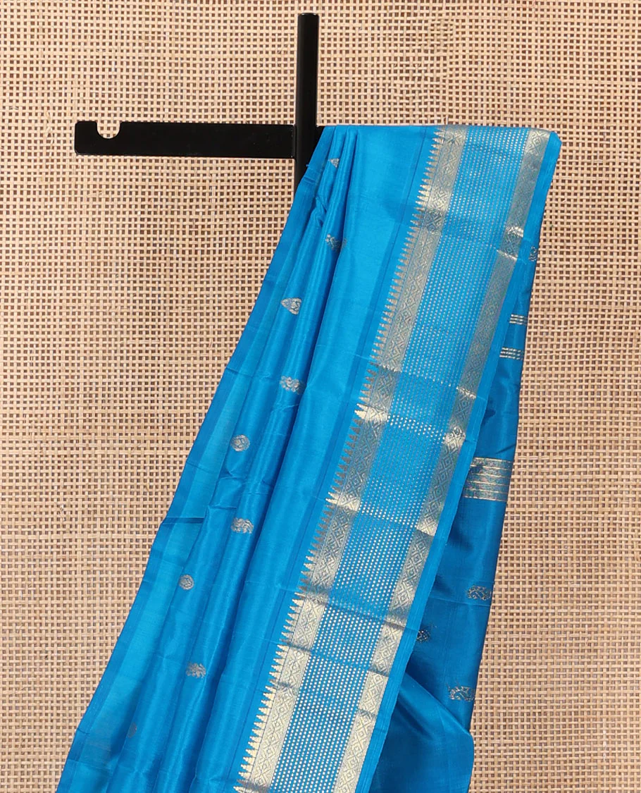 Blue zari buttas Kanchipuram silk saree, one-sided zari border of rekku, banaras, diamond, and muthu designs , and zari design pallu - Image 4