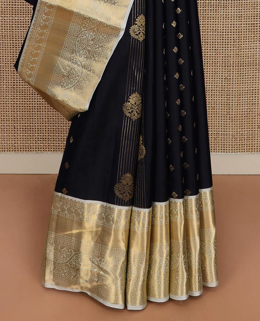 Blue zari buttas Vasundhara silk saree, contrast border of paisa, manga, and kodi visiry designs, and zari-rich jaal pallu - Image 4