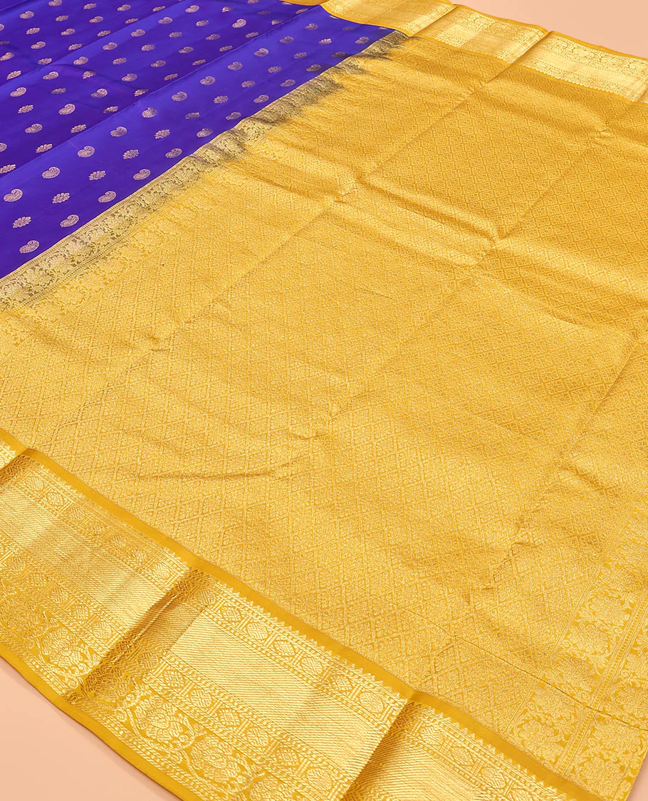 Blue zari buttas Vasundhara silk saree, contrast border of rekku, banaras, rudraksham, diamond, and kodi visiry designs, and jaal pallu - Image 5