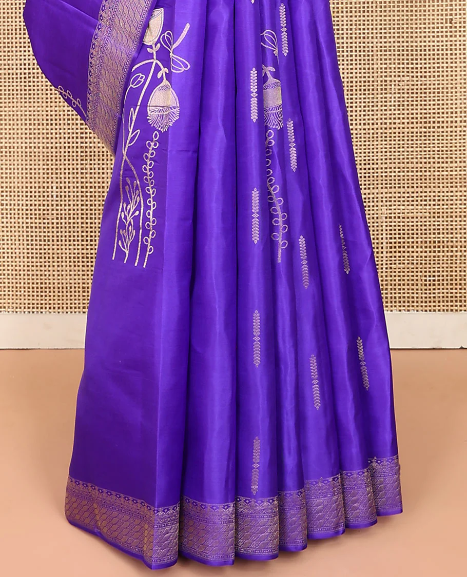 Blue zari buttas Vasundhara silk saree, traditional zari design border, and pallu of intricate Mughal-style designs - Image 4