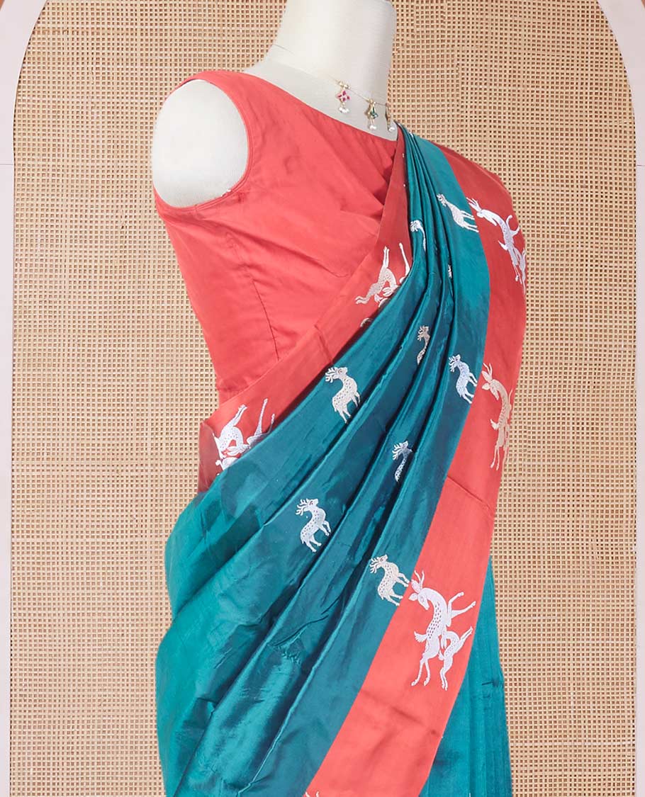 Green zari deer motifs katan silk saree, contrast deer design zari border & scallop design pallu - Image 3
