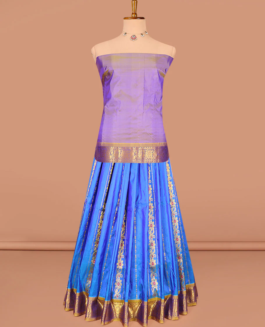 Blue zari design pure-silk half-saree with contrast border of floral-paisley zari designs, contrast zari bordered blouse, and a dhavani of jaal designs - Image 3