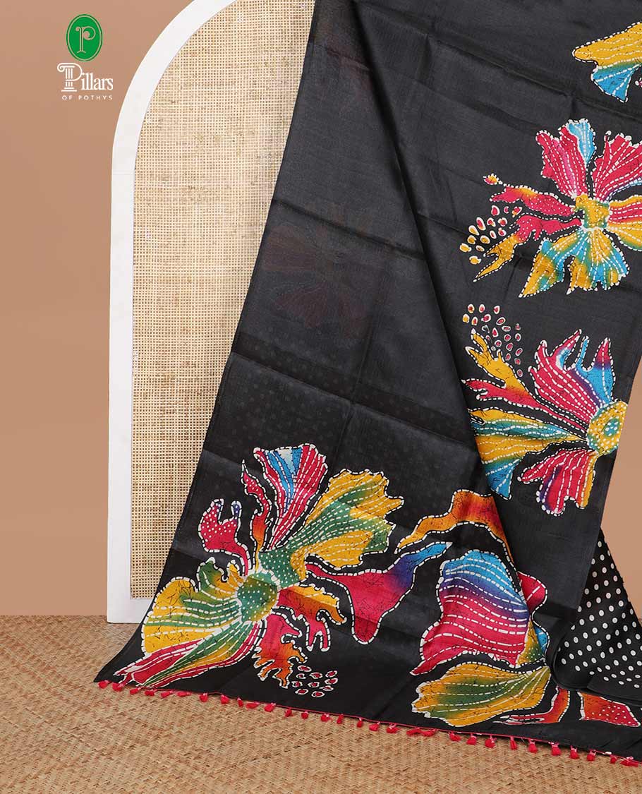 Borderless Black floral digital print semi khadhi silk saree with digital printed blouse & printed blouse - Image 2