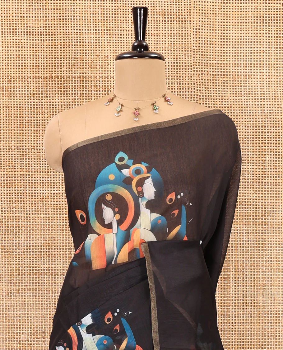 Borderless black modern art style Radha Krishna motifs printed chanderi cotton saree, big Radha Krishna motifs printed pallu and a contrast printed blouse - Image 3