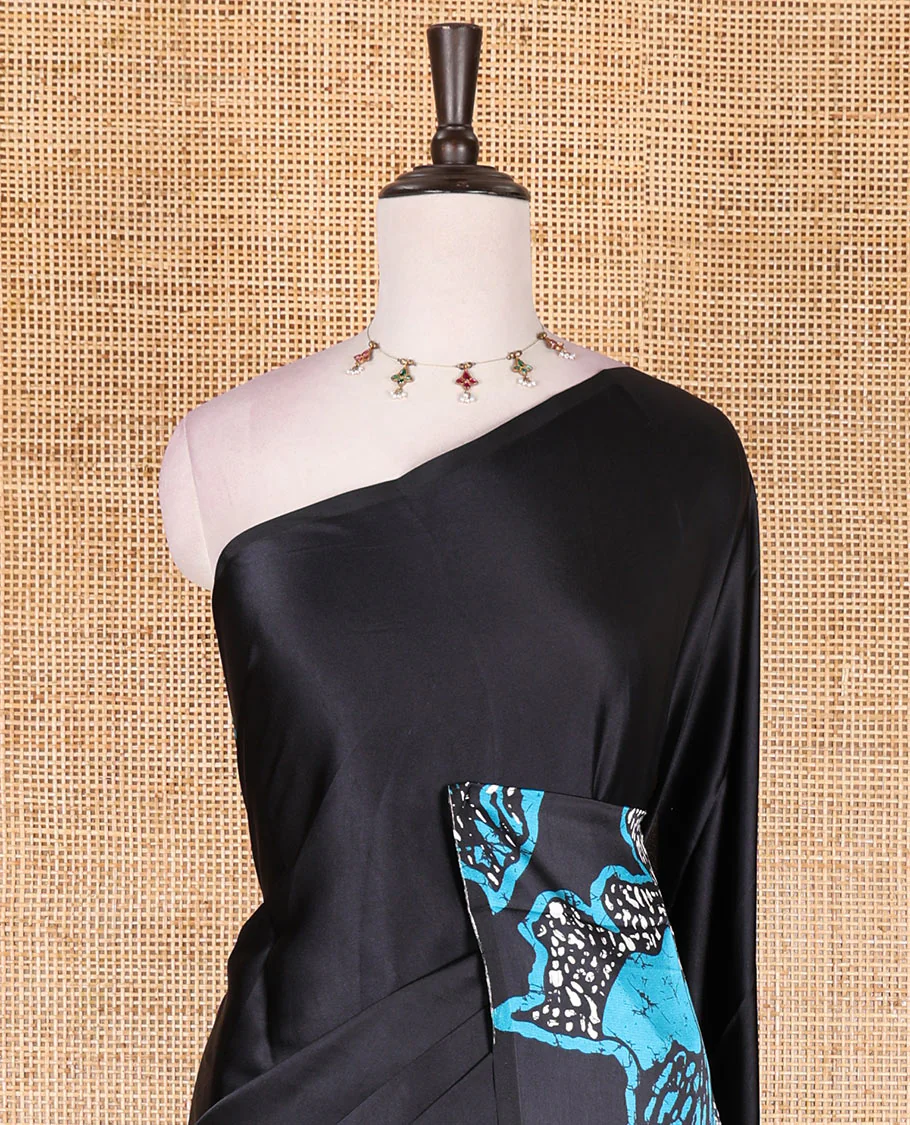 Borderless black-rama blue batik style abstract digital printed satin crepe saree with blouse of small buttas - Image 3