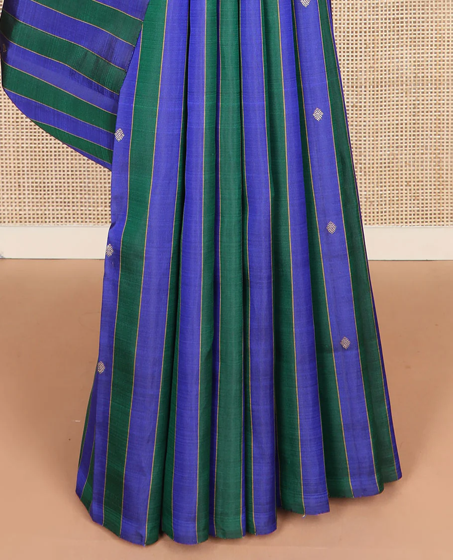 Borderless blue and green striped and buttas Kanchipuram silk saree, self-pallu features zari buttas - Image 3