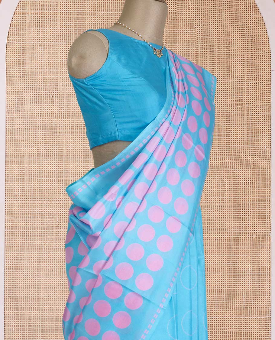 Borderless blue big polka dotted printed silk saree, sparsely polka dots printed pallu - Image 3