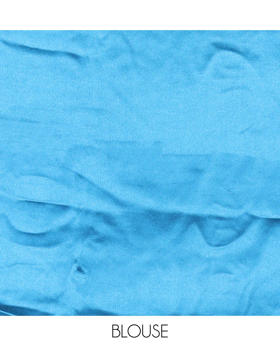 Borderless blue ombre-toned gleaming Shimmer Georgette saree, self-pallu with tassels and a plain blue blouse - Image 4