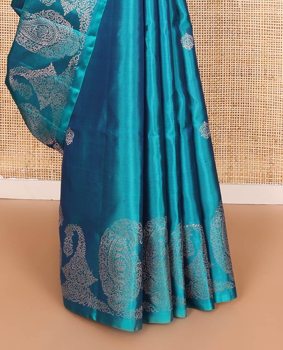 Borderless blue zari buttas and paisleys Mayuri soft silk saree, zari woven pallu of intricate designs - Image 5