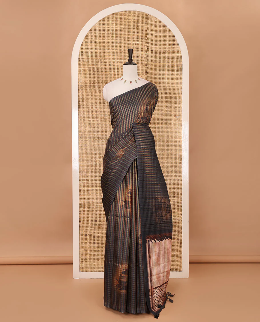 Borderless dark brown checked & clay pot motifs printed fancy tussar saree, contrast women with a pot printed pallu & pot printed blouse - Image 2