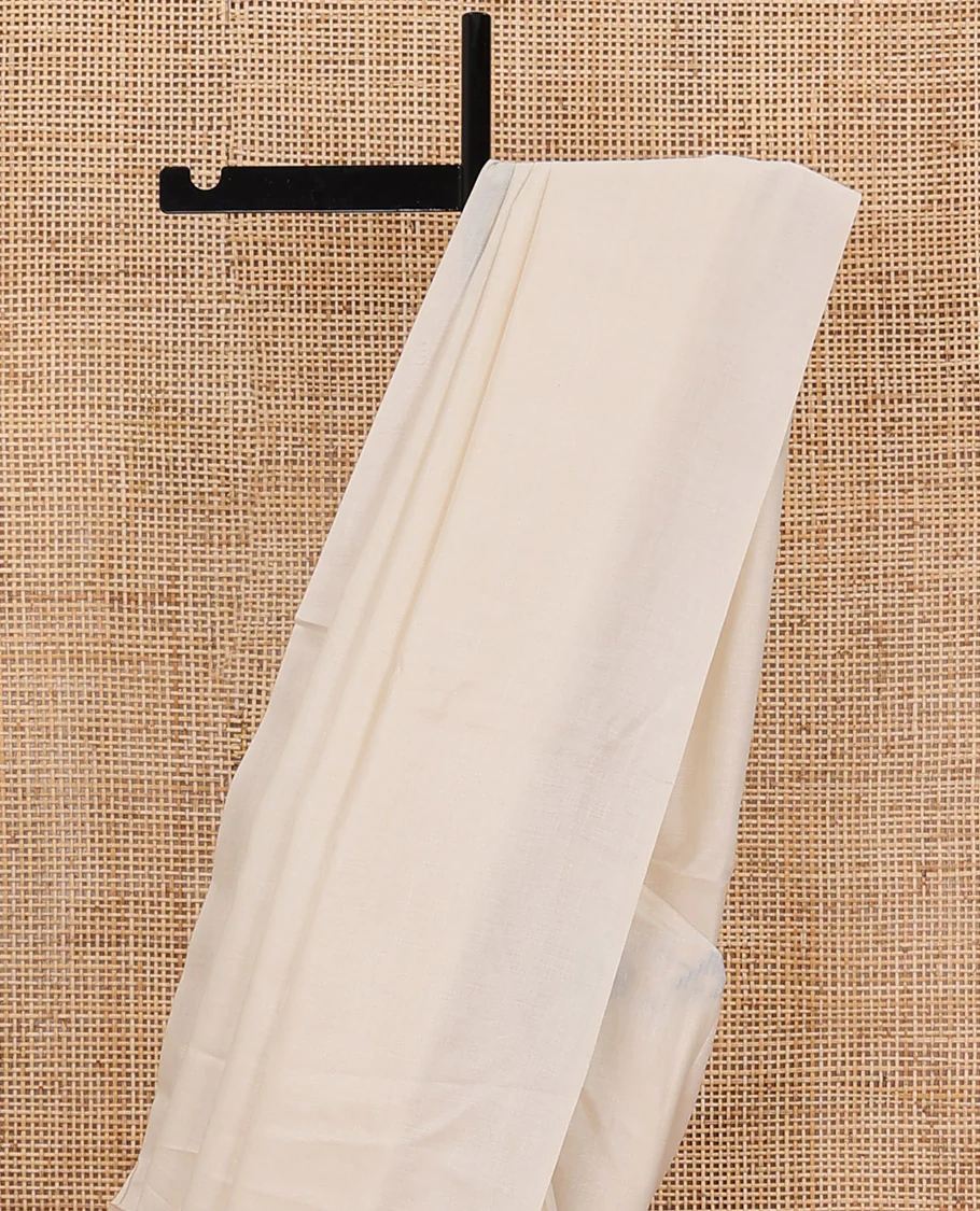 Borderless enthralling white plain saree - Image 4