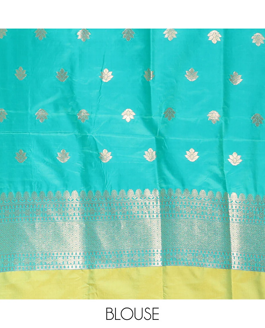 Borderless green chakra buttas enclosed, checked elite soft silk saree, contrast ogee patterned pallu, and contrast zari design blouse - Image 4