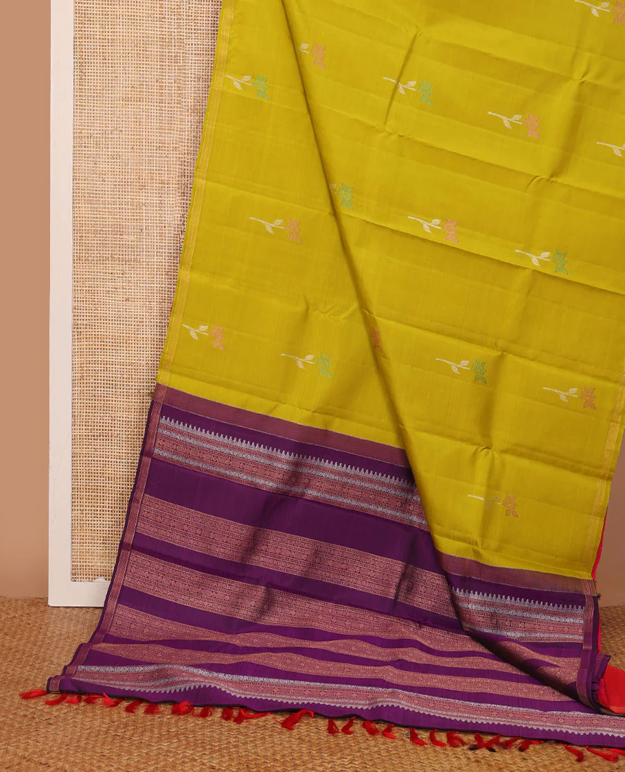 Borderless green-pink half-and-half Kanchipuram silk saree features floral meena buttas, and ara maadam design, contrast traditional motifs zari woven pallu - Image 3