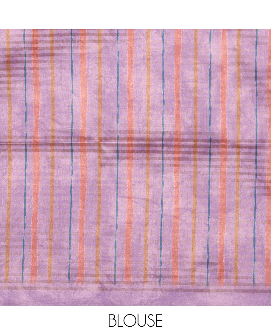 Borderless lavender checked & stripes printed fancy tussar saree, contrast painting-style Indian woven motifs printed pallu & checked printed blouse - Image 4