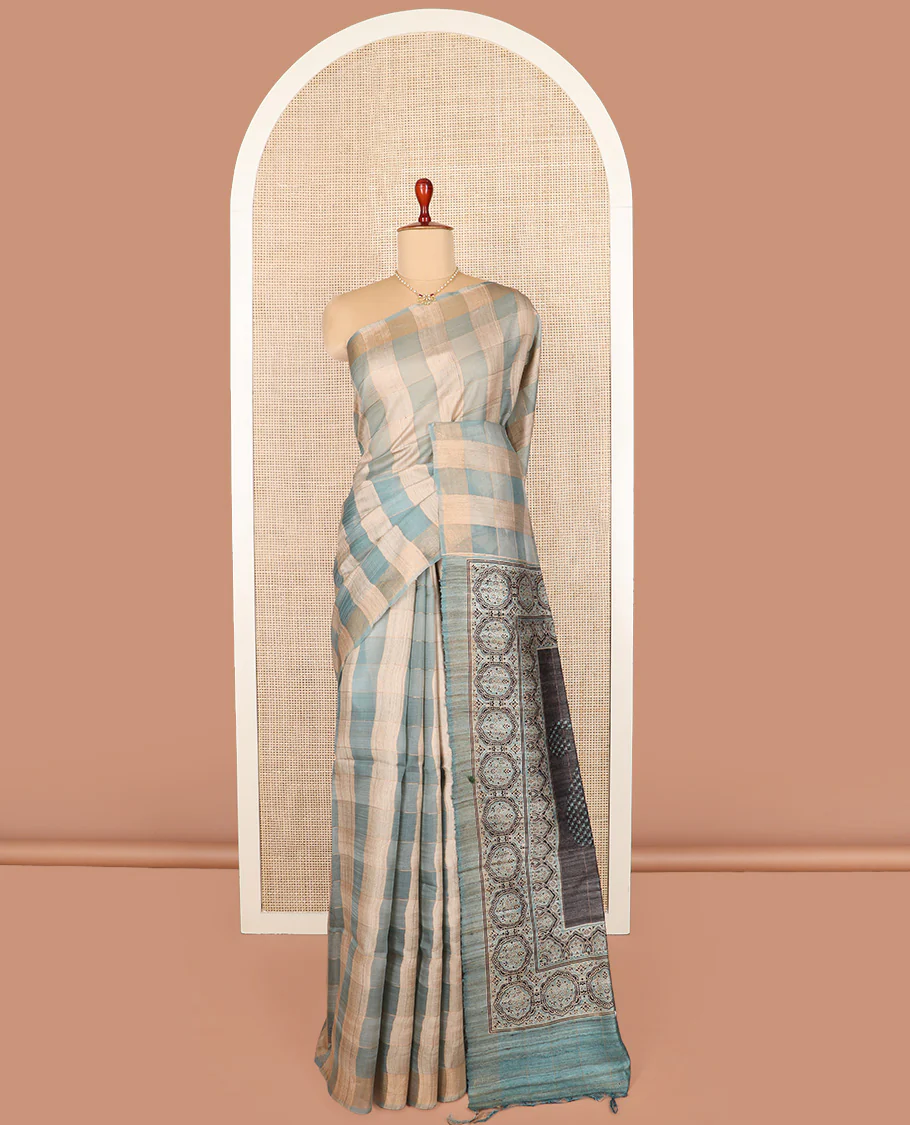 Borderless multi-color checked tussar saree, contrast intricately designed pallu - Image 2