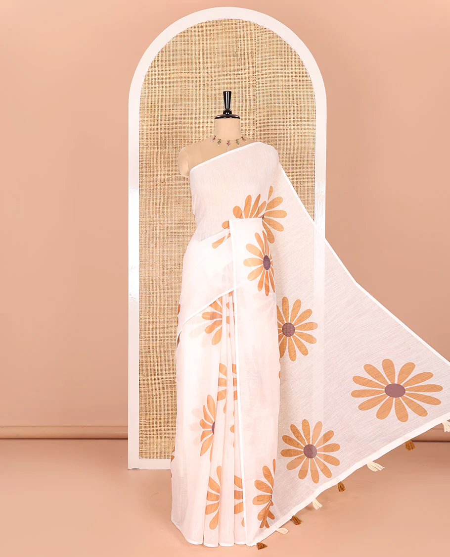 Borderless Peach Linen Saree Beautified with Big Daisy Flower Motifs Printed All Over the Body and Pallu, Complemented by a Contrast Blouse Printed with Daisy Flower Motifs