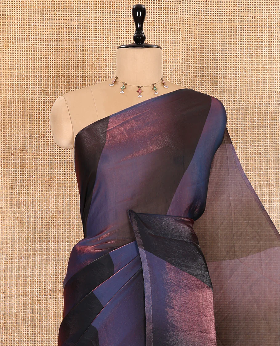 Borderless Purple and Blue Fendy Chiffon Saree Featuring a Leheriya-Style Dual-Toned Print, a Subtly Designed Self Pallu, Paired with a Matching Blouse Showcasing Chakra Motifs Enclosed in a Jaal Print - Image 2