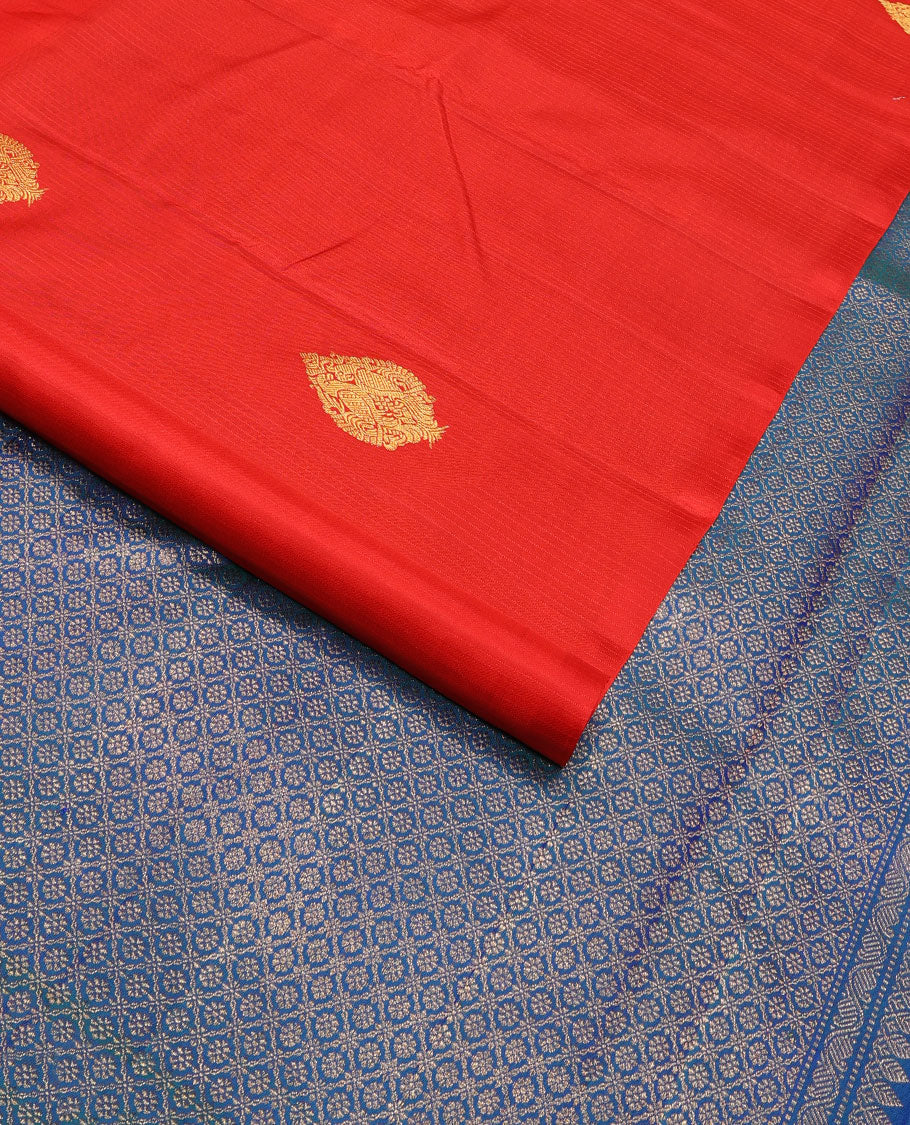 Borderless red leaf buttas kancheepuram silk saree with jaal design pallu - Image 2