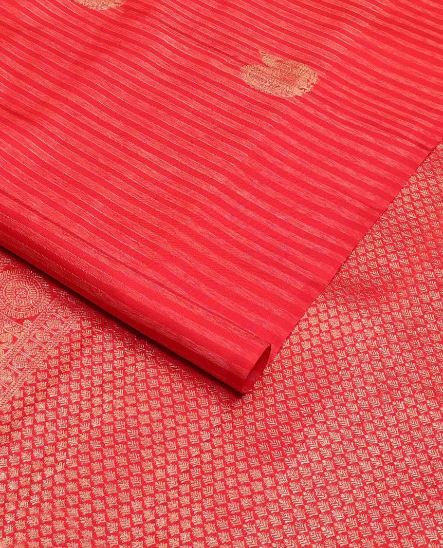 Borderless red striped & mayil buttas Kanchipuram silk saree, self-pallu of thilakam mokku,rudraksham & mayil chakram & intricate pallu - Image 2