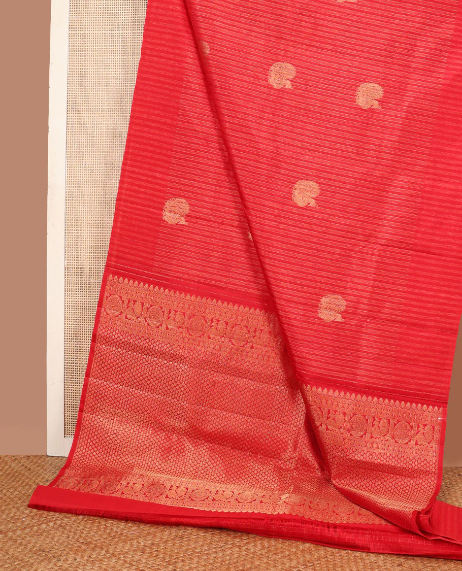 Borderless red striped & mayil buttas Kanchipuram silk saree, self-pallu of thilakam mokku,rudraksham & mayil chakram & intricate pallu - Image 3