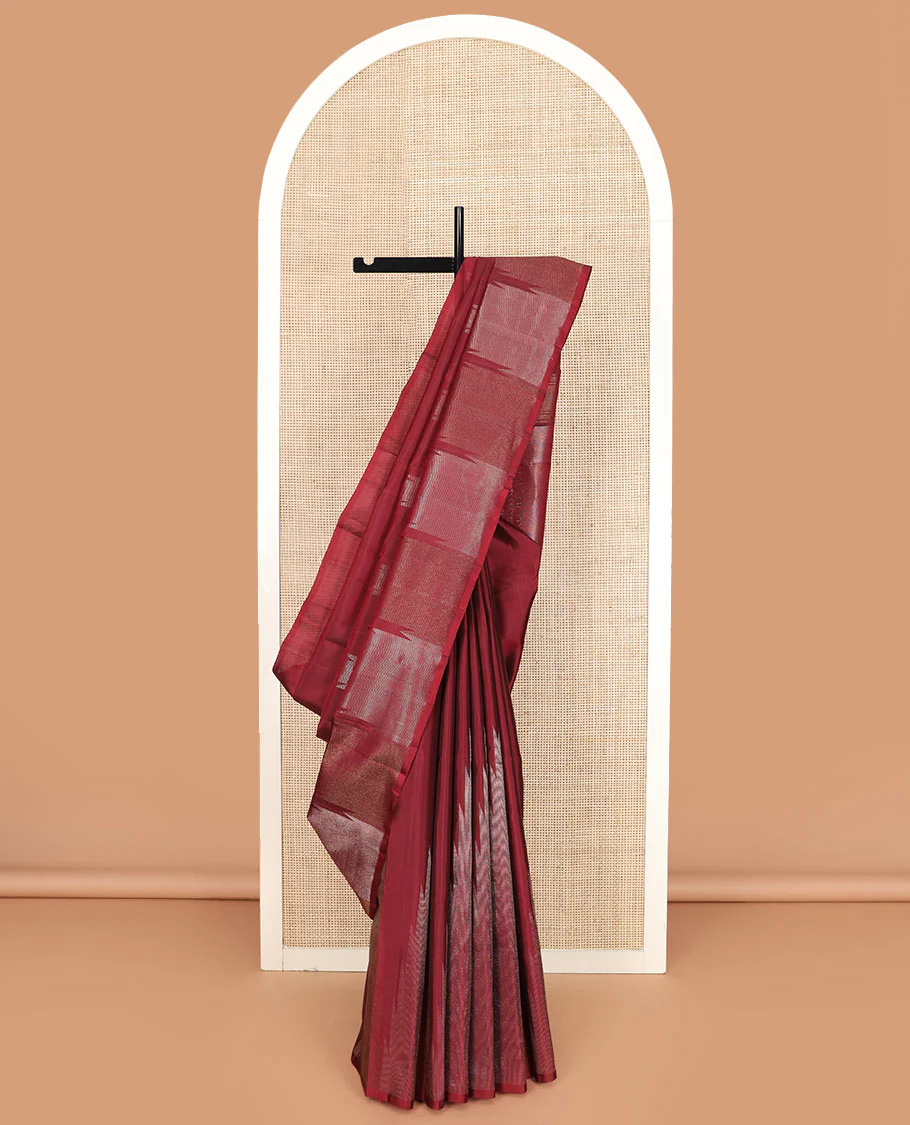 Borderless red thazampoo rekku Kanchipuram silk saree, and pallu of seppu rekku designs