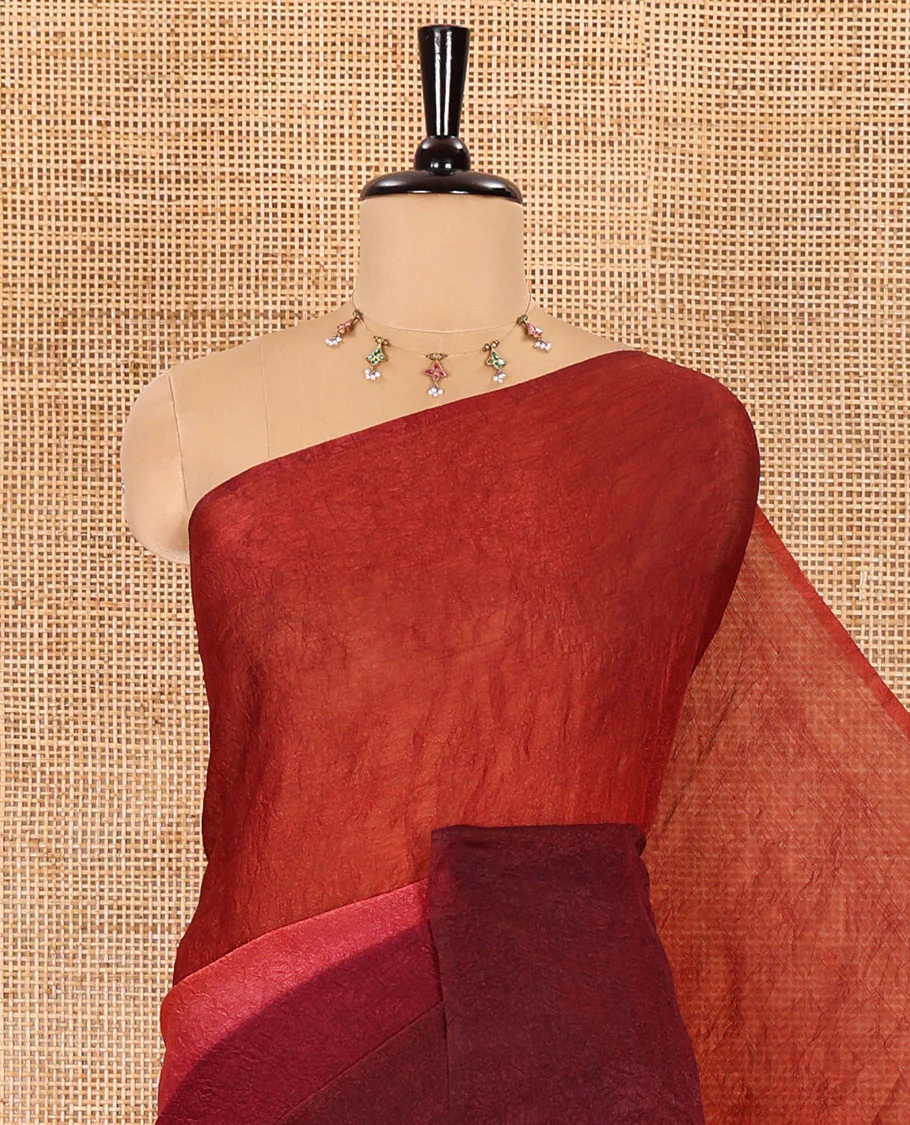 Borderless rust and purple ombre-style crushed plain fendy chiffon saree, self-pallu, and a matching plain blouse - Image 2