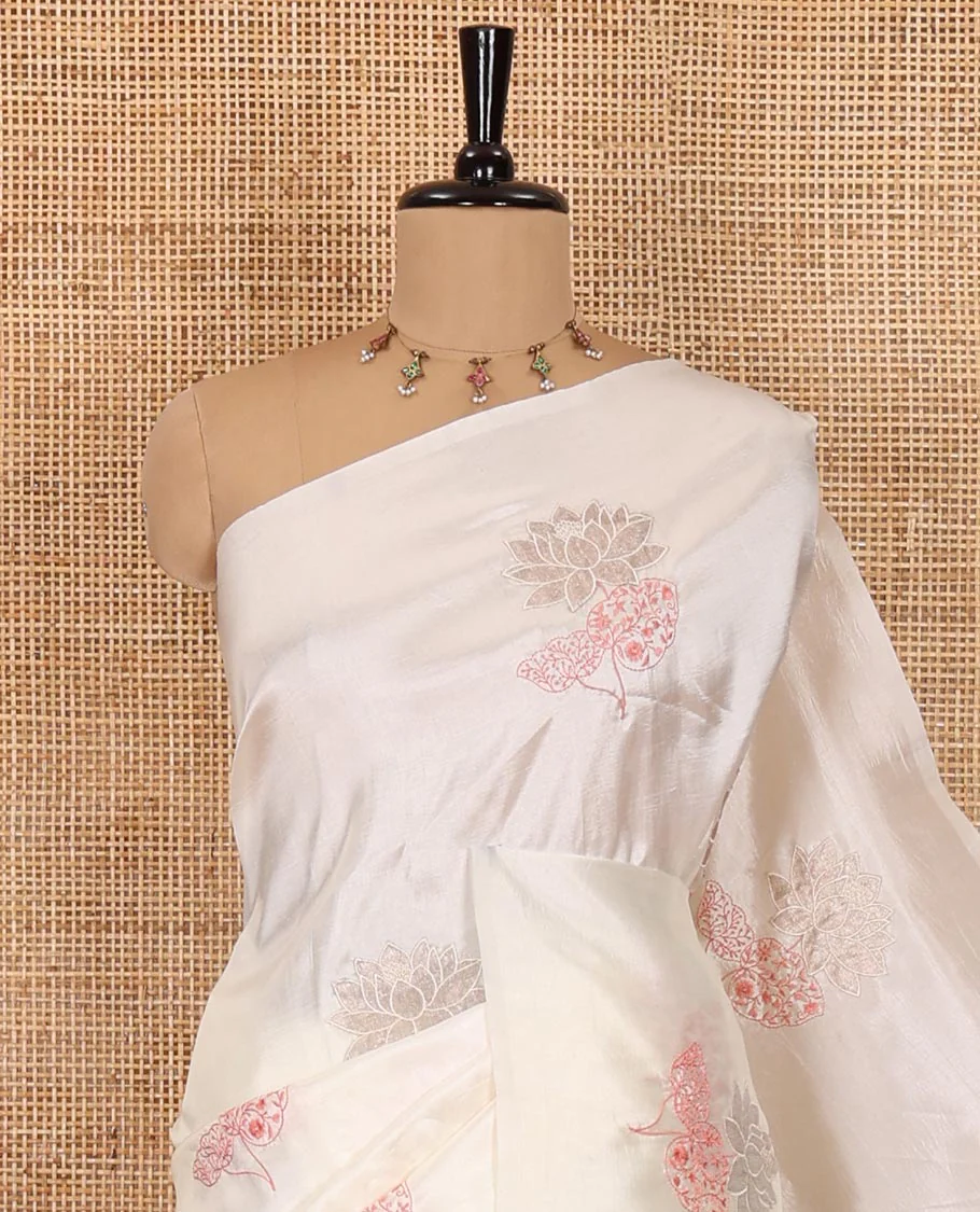 Borderless white floral motifs embroidered fancy tussar saree, floral motifs embroidered pallu, and a plain blouse - Image 2